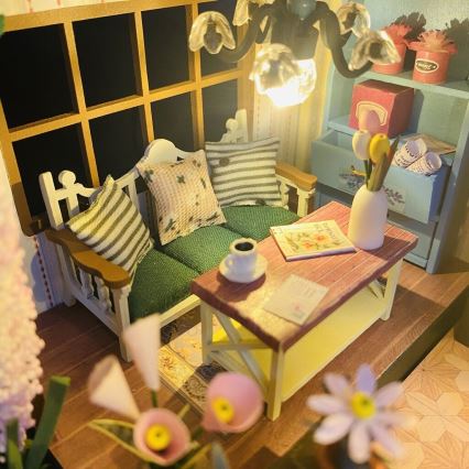 2Kids Toys - Miniatura da casinha Darcyin casa das flores 2xAAA