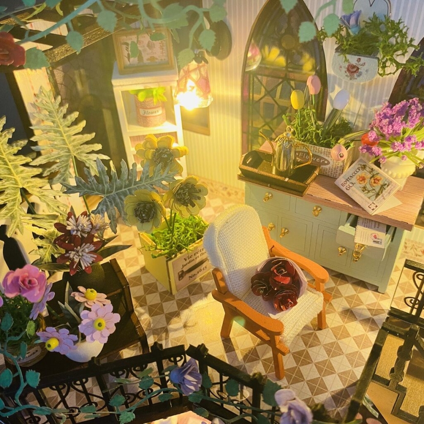 2Kids Toys - Miniatura da casinha Darcyin casa das flores 2xAAA