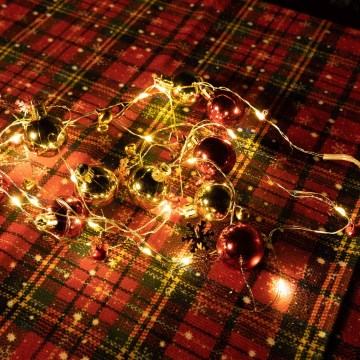 Aigostar - Cordão de luzes de Natal LED 20xLED/3xAA 2m branco quente