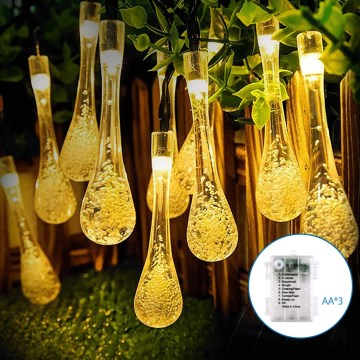 Aigostar - Cordão de luzes LED para exterior 50 LEDs/8 funções 3x pilhas AA 5,3 m IP44 branco quente