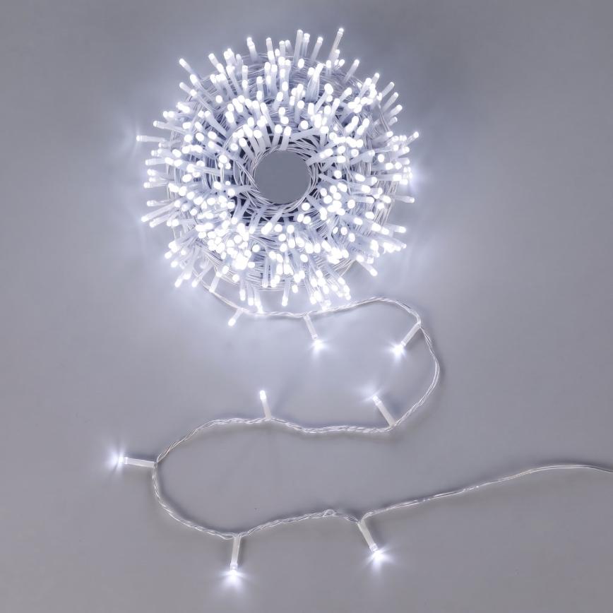 Aigostar - LED Guirlanda de Natal para exterior 200 LEDs/8 funções 4xAA 20m IP44 branco frio