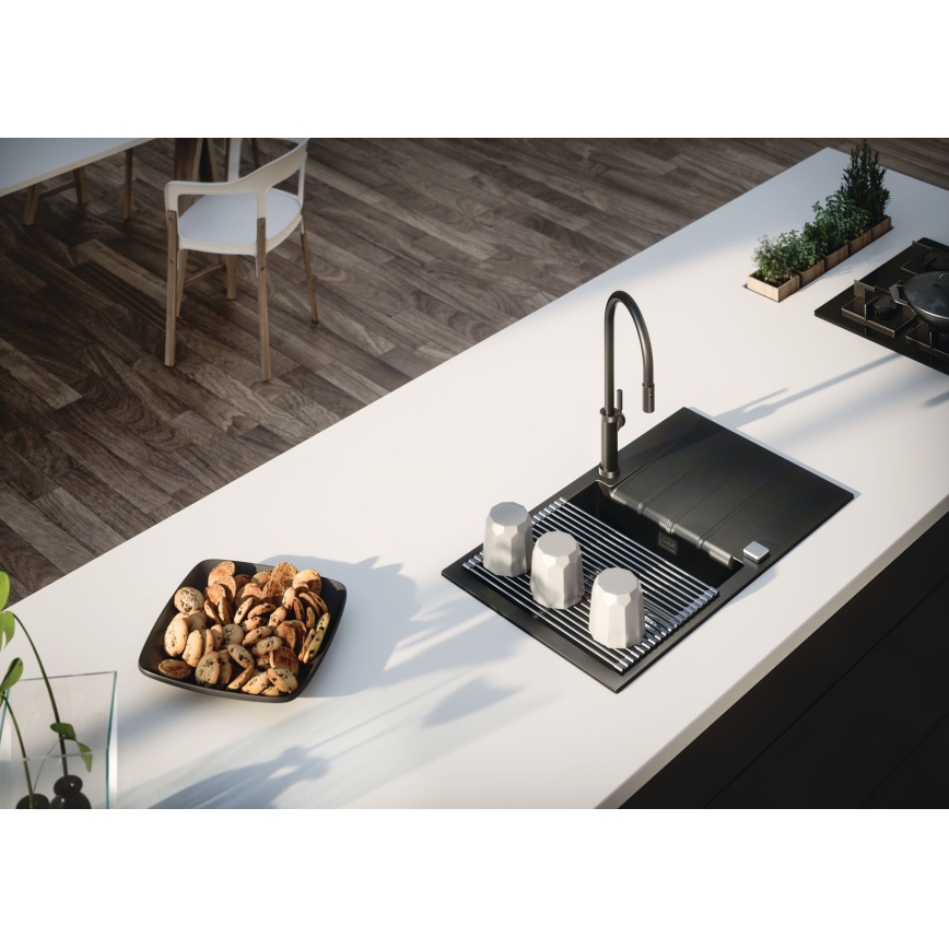 ALVEUS 1132179 - Torneira de lavatório com pulverizador extensível NERINA 46,8 cm aço inoxidável/preto