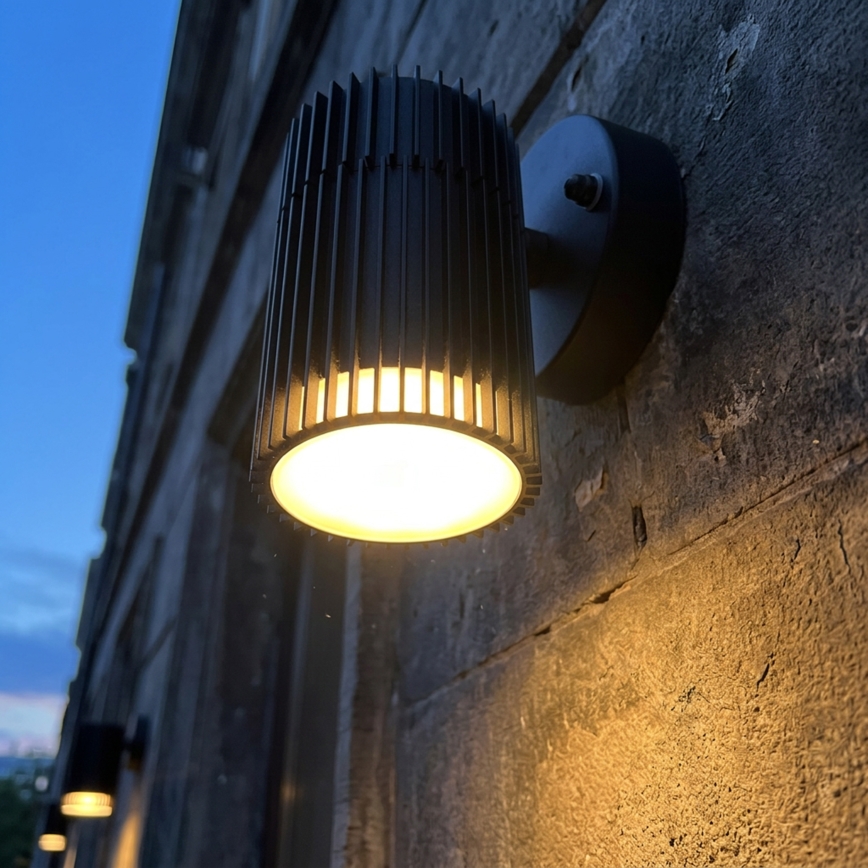 Aplique de parede exterior spot LANTHEA 1xGU10/11W/230V IP44 preto