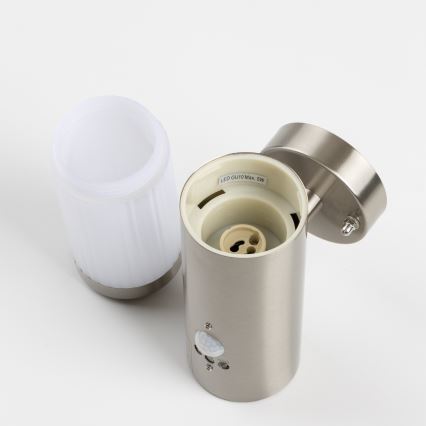 Aplique de parede LED para exterior com sensor de movimento 1xGU10/5W/230V IP44 cromo mate