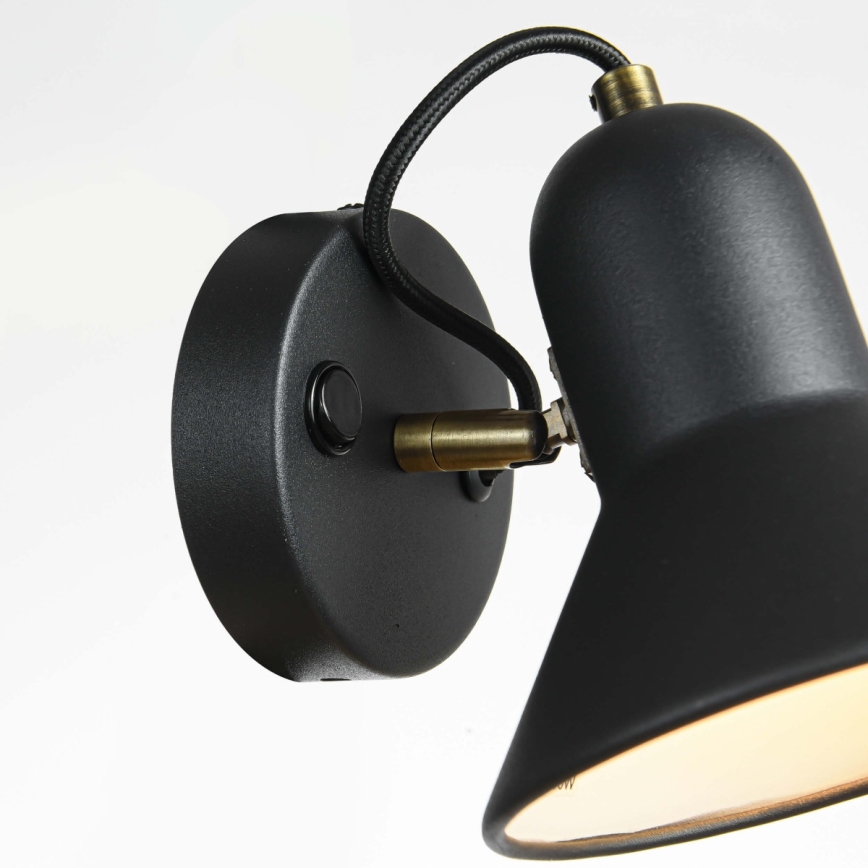 Aplique de parede orientável ASTAMA 1xE27/40W/230V preto/latão