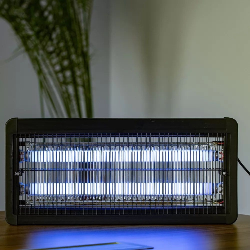 Armadilha elétrica para insetos 2x15W/230V 120 m²