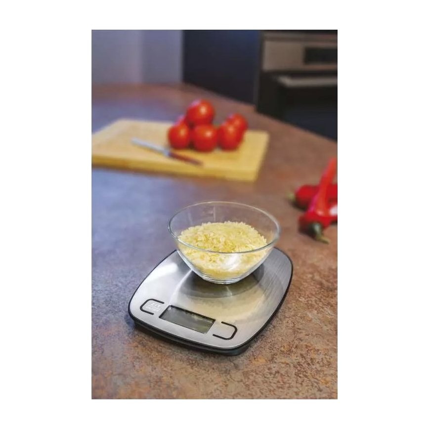 Balança digital de cozinha 2xAAA prateada