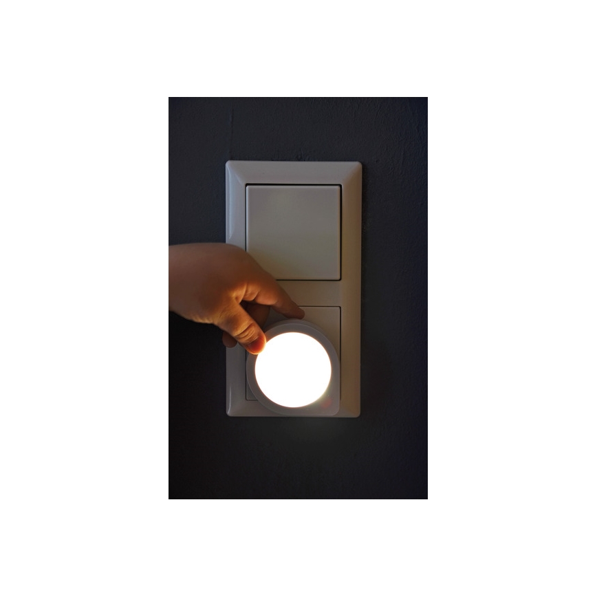 Brennenstuhl - Iluminação de orientação de tomada LED com sensor LED/0,2W/230V