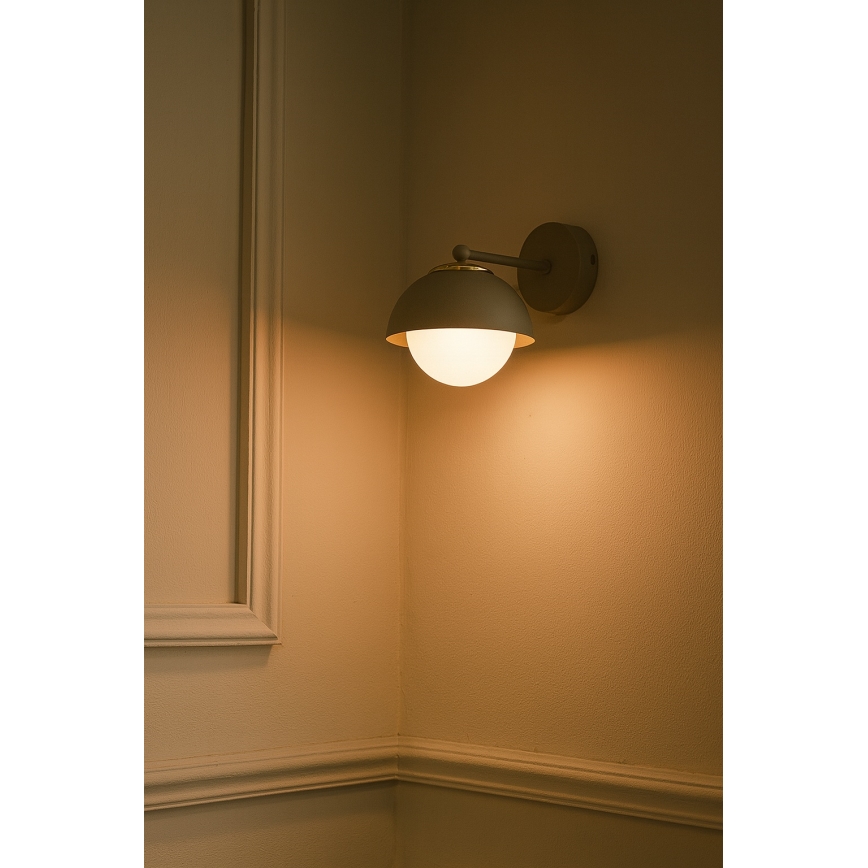 Brilagi - Aplique de parede COSMO 1xE27/60W/230V bege/dourado