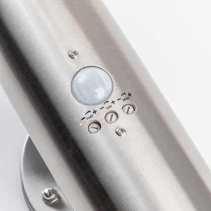 BRILAGI - Aplique de parede exterior com sensor ELIA 1xE27/20W/230V IP44 cromado fosco