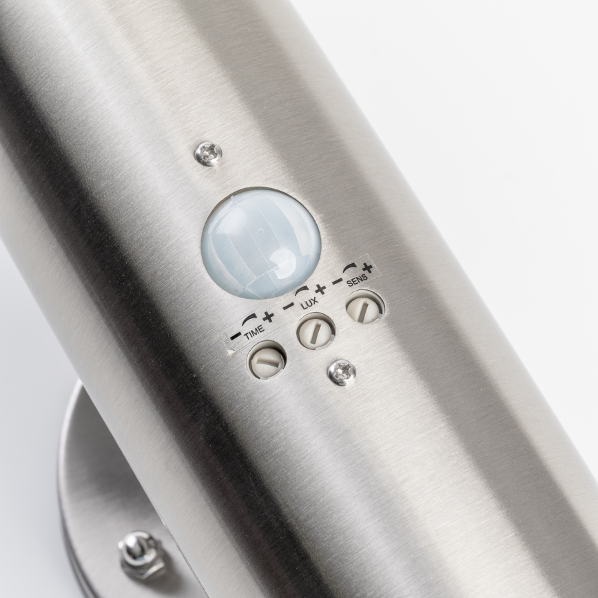 BRILAGI - Aplique de parede exterior com sensor ELIA 1xE27/20W/230V IP44 cromado fosco