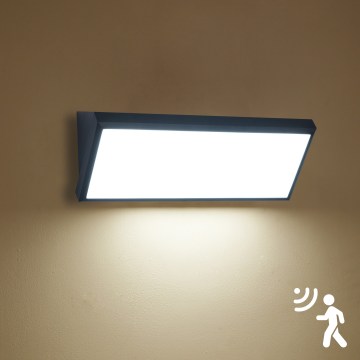 Brilagi - Aplique de parede LED para exterior com sensor TRIANGLE LED/42W/230V 45 cm preto IP65