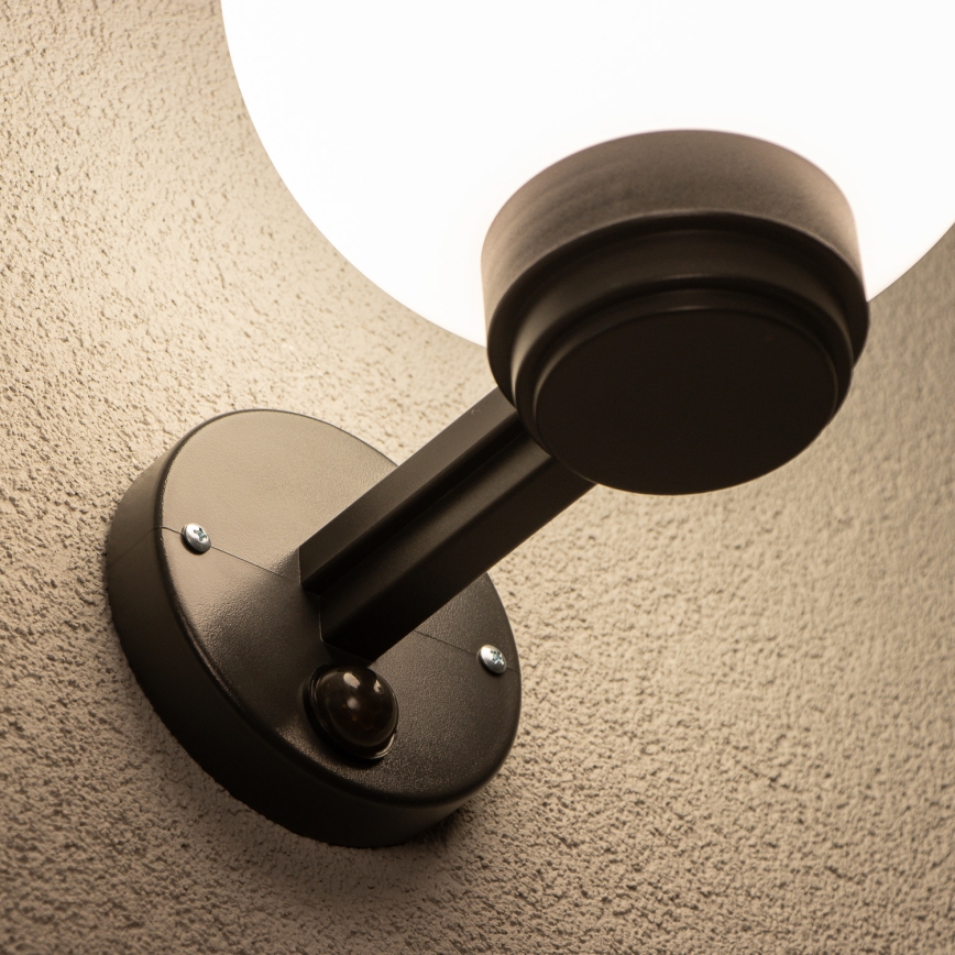 BRILAGI - Aplique de parede exterior com sensor de movimento HARBOR 1xE27/40W/230V IP33 antracite/branco