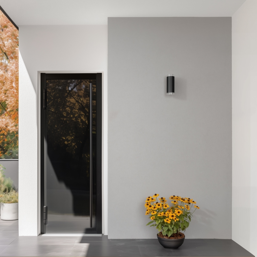 Brilagi - Aplique de parede exterior LED RGBW regulável MATERA 2xGU10/4,8W/230V 3000K IP54 preto + controlo remoto