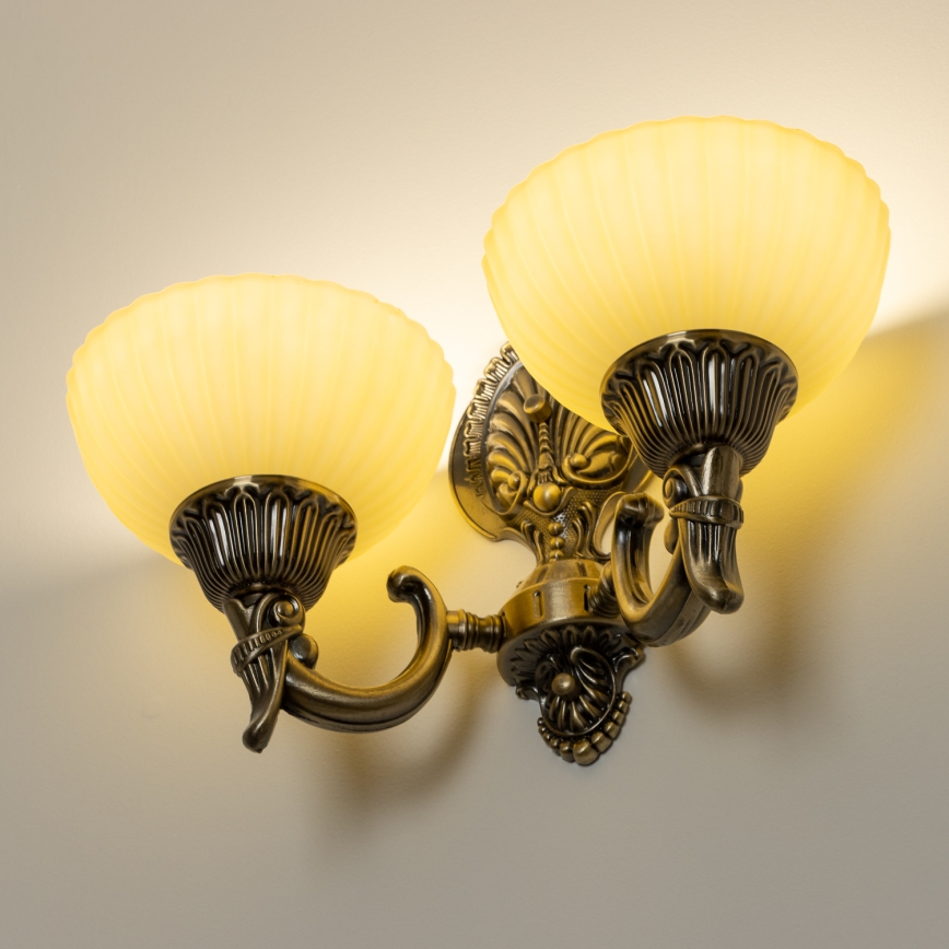 Brilagi - Candeeiro de parede CLASSIC 2xE27/60W/230V latão