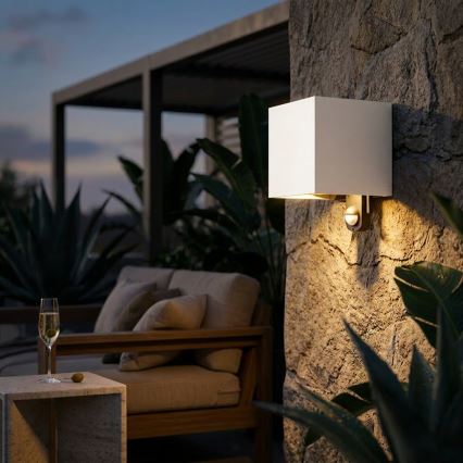 Brilagi - Candeeiro de parede LED para exterior com sensor CUBE, 6W, 230V, cinzento, IP65