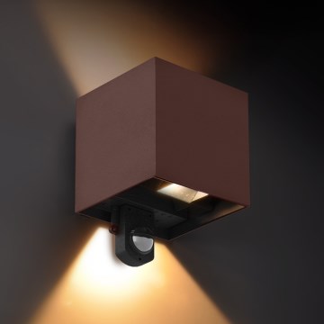 Brilagi - Candeeiro de parede LED para exterior com sensor CUBE LED/6W/230V castanho IP65