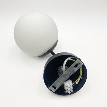 Brilagi - Candeeiro de parede MALIVA 1xE14/15W/230V preto/branco