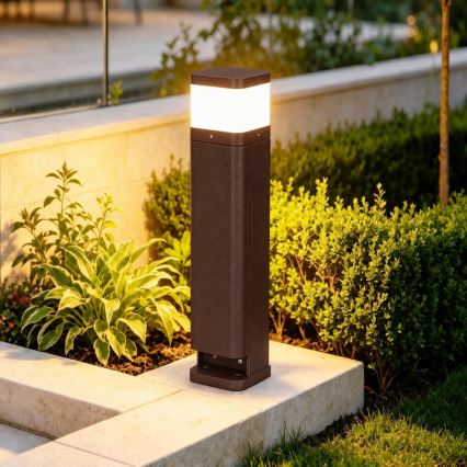 BRILAGI - Candeeiro exterior com 2 tomadas SCHUKO PILLAR 1xG9/11W/230V IP44 castanho