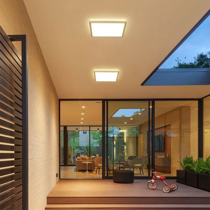 Brilagi - Candeeiro de tecto LED para casa de banho ULTRA SLIM LED/18W/230V 30x30 cm dourado IP54