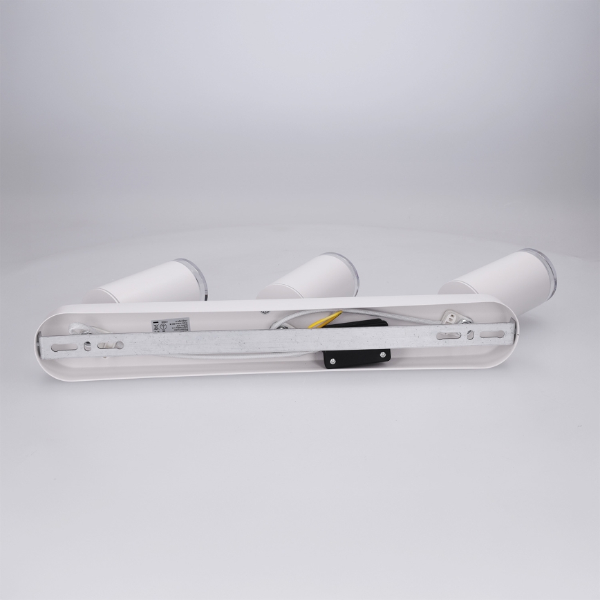 Brilagi - Foco para casa de banho SELE 3xGU10/30W/230V IP44 branco