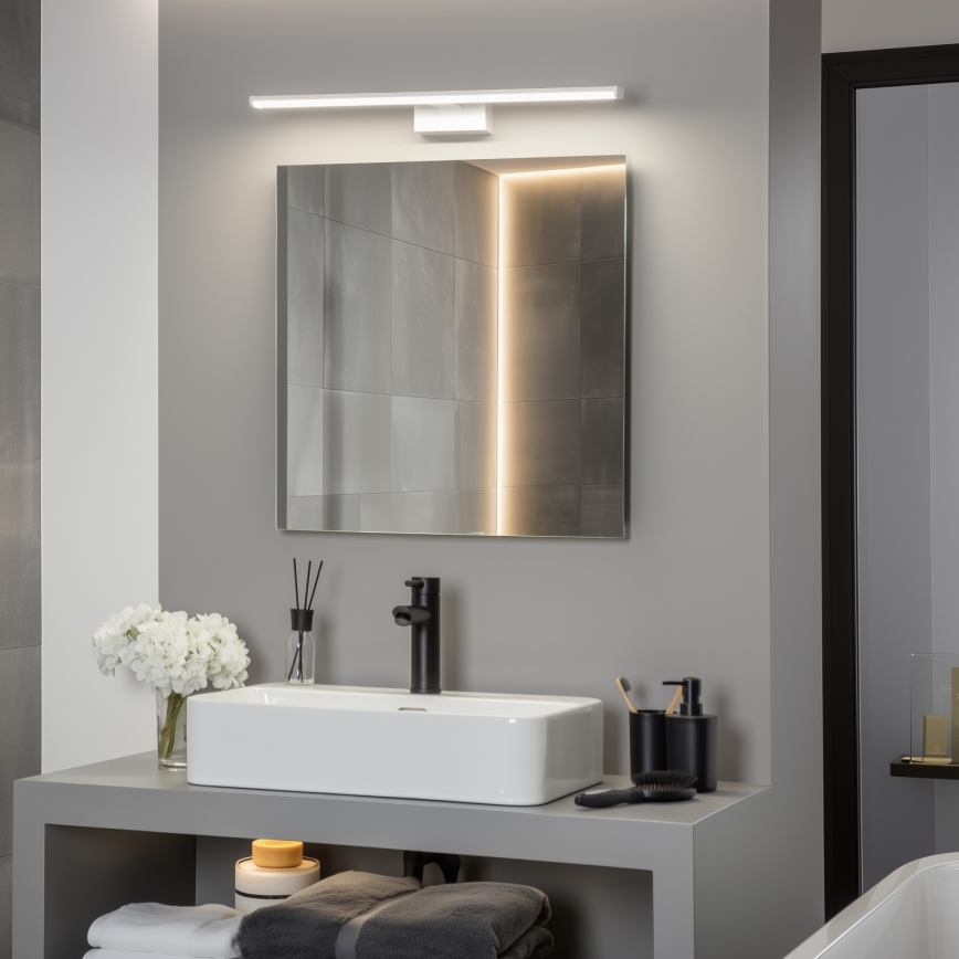 Brilagi - Iluminação LED 3 em 1 para espelho de casa de banho VESTRA LED/12W/230V 60 cm IP44 branco