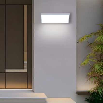 Brilagi - Luminária de parede exterior LED TRIANGLE LED/42W/230V 45 cm branca IP65