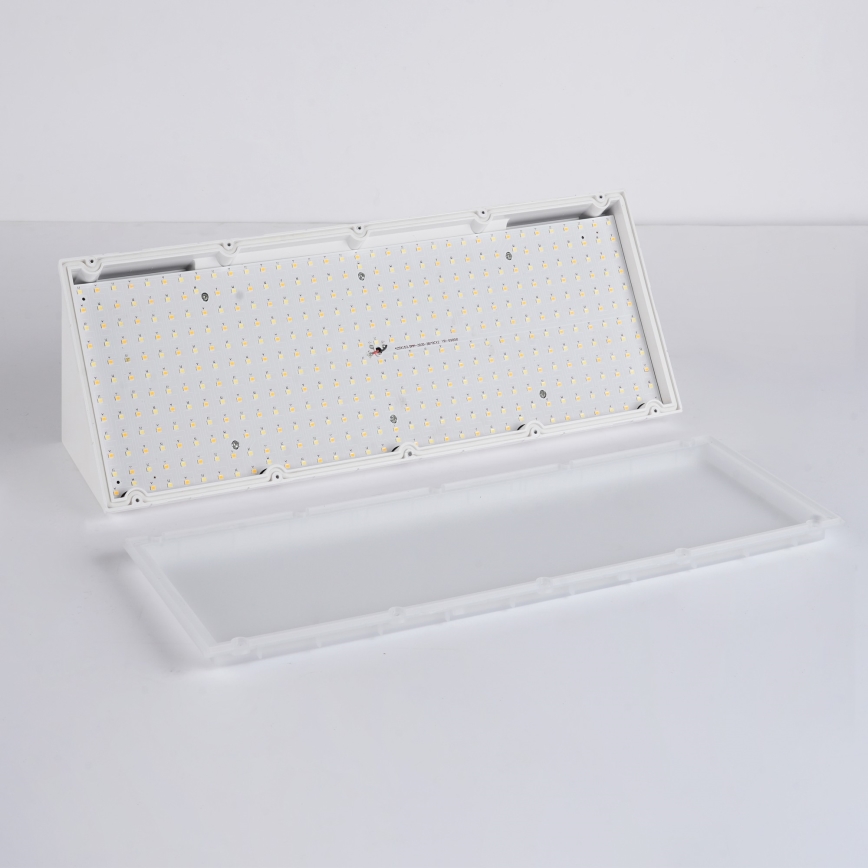 Brilagi - Luminária de parede exterior LED TRIANGLE LED/42W/230V 45 cm branca IP65