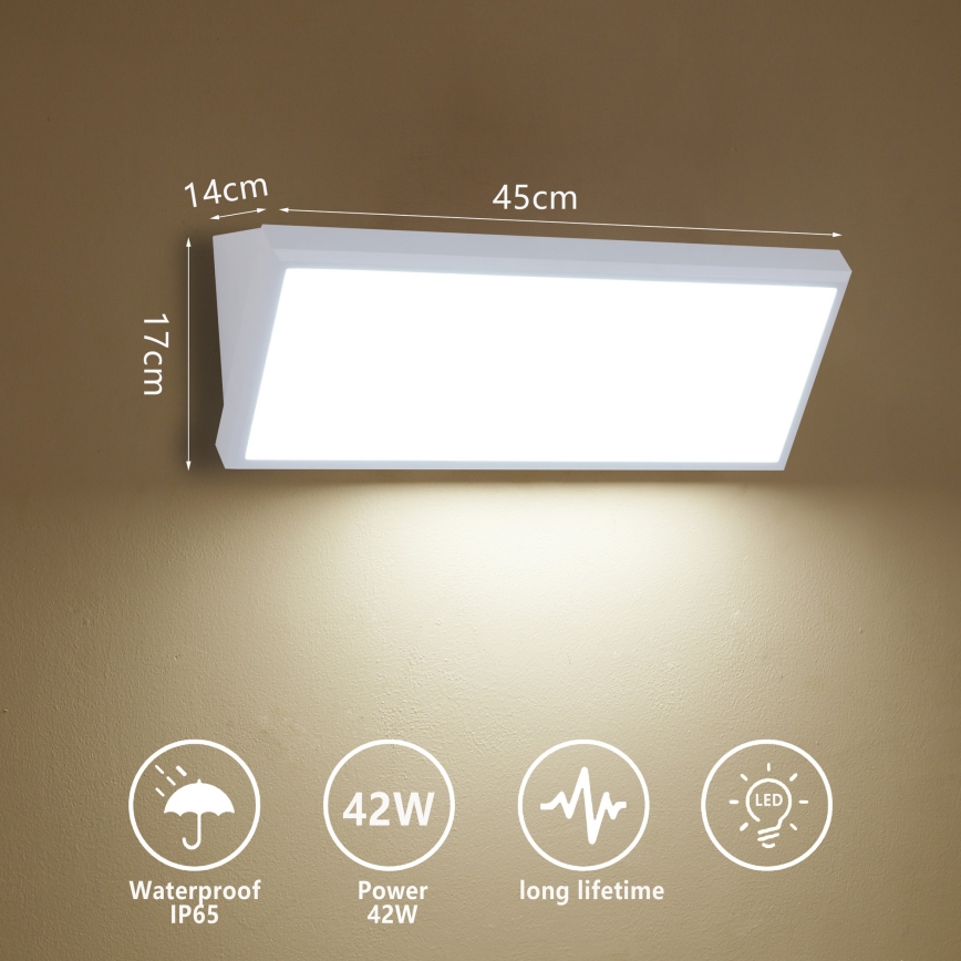 Brilagi - Luminária de parede exterior LED TRIANGLE LED/42W/230V 45 cm branca IP65