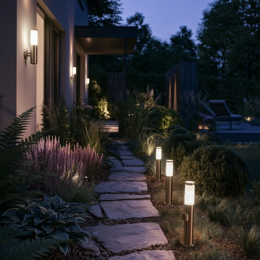 BRILAGI - Candeeiro LED exterior regulável com tomada ELIA 1xE27/6W/230V 2700-6500K IP44 Wi-Fi 50 cm cromo fosco