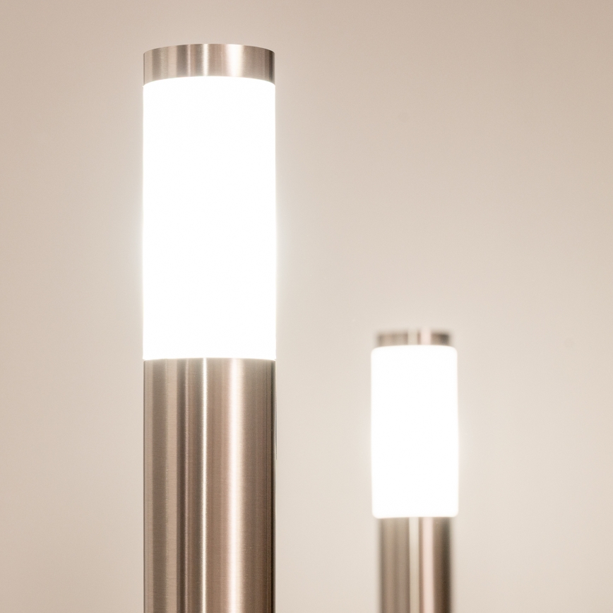 BRILAGI - Candeeiro LED exterior regulável com tomada ELIA 1xE27/6W/230V 2700-6500K IP44 Wi-Fi 50 cm cromo fosco