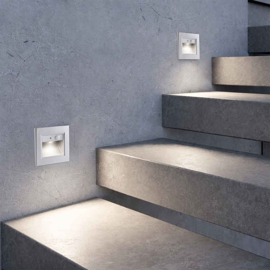 Brilagi - Luminária LED para escadas com sensor STEP LIGHT LED/1,5W/230V IP44 prateada