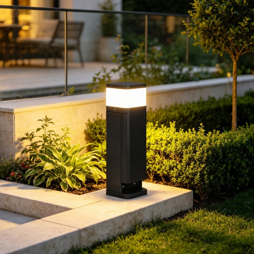 BRILAGI - Luminária de exterior com 2 tomadas SCHUKO PILLAR 1xG9/11W/230V IP44 preta