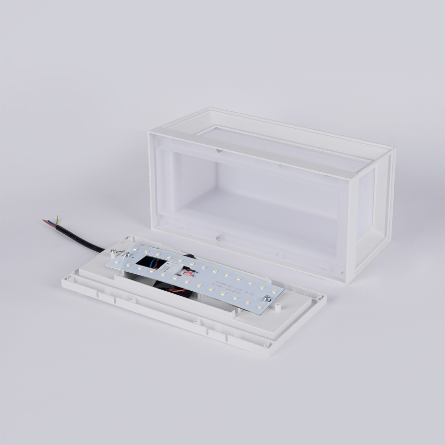 Brilagi - Candeeiro de parede exterior LED com sensor PARKER LED/12W/230V branco IP44