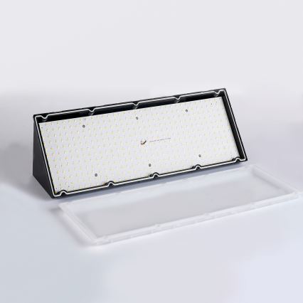 Brilagi - Aplique de parede exterior LED TRIANGLE LED/42W/230V 3000/4000/6500K 45 cm preto IP65