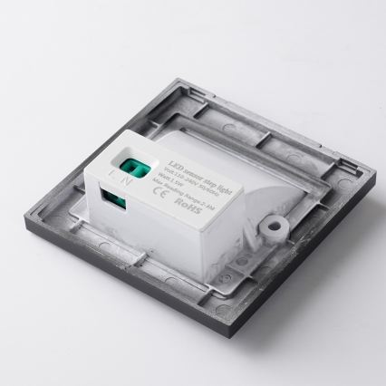 Brilagi - Luminária para escada LED com sensor STEP LIGHT LED/1,5W/230V IP44 preta