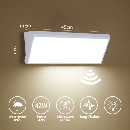 Brilagi - Aplique de parede LED para exterior com sensor TRIANGLE LED/42W/230V 45 cm branco IP65