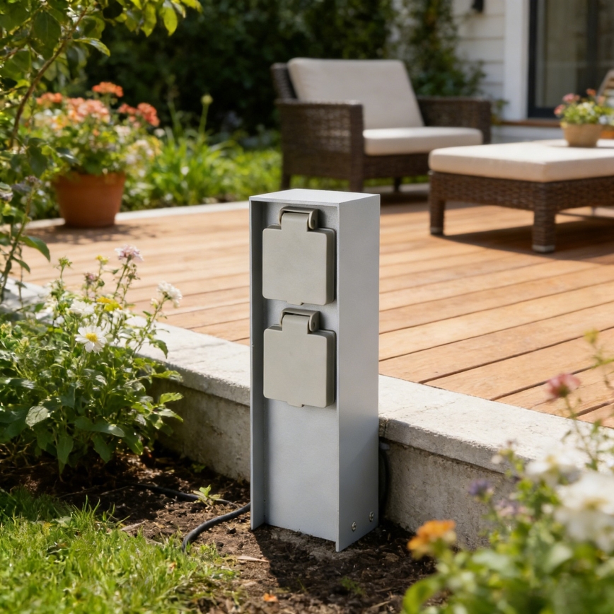 Brilagi - Poste de tomadas para exterior PILLAR 2 tomadas SCHUKO 230V IP44 prateado