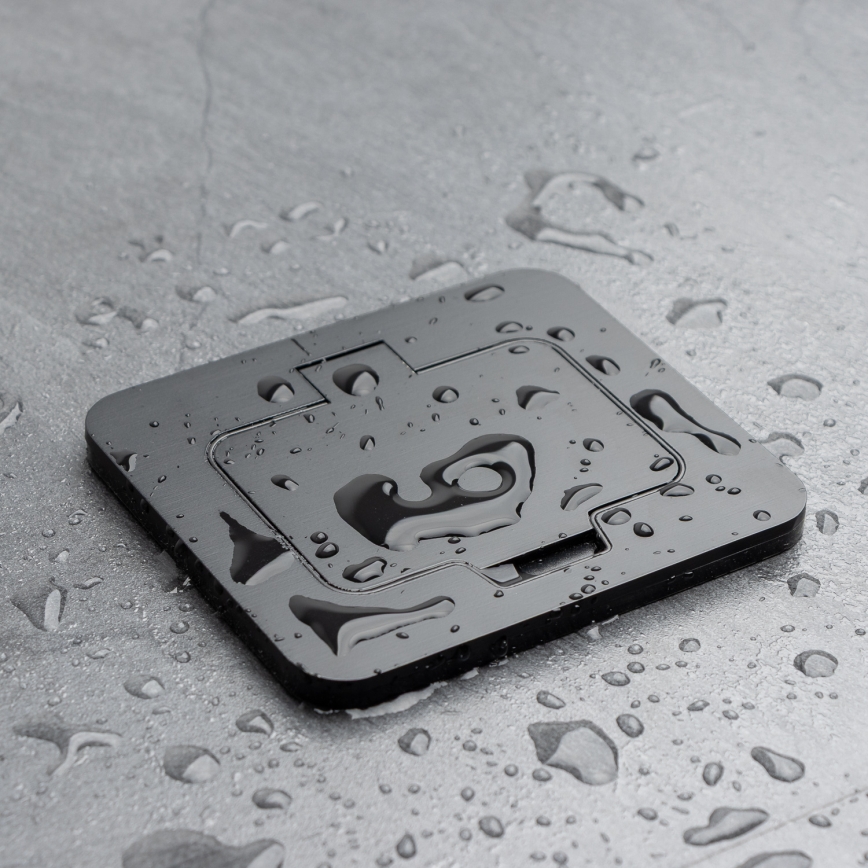 Brilagi - Tomada de piso embutida para exterior IP55 preta retangular