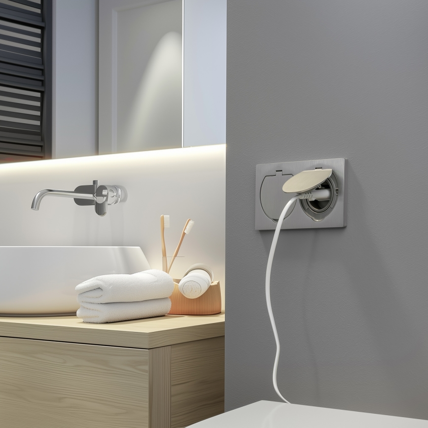 Brilagi - Tomada dupla de chão encastrada para exterior IP55 prateada retangular