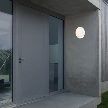 Brilo - Aplique de parede LED recarregável para exterior com sensor LED/4W/5V 4400 mAh IP44 branco