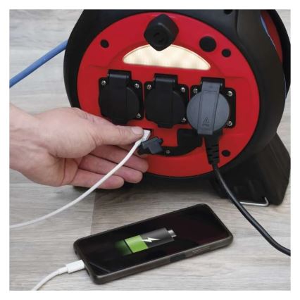 Extensão elétrica em carretel 3 tomadas 20m vermelho/preto IP44