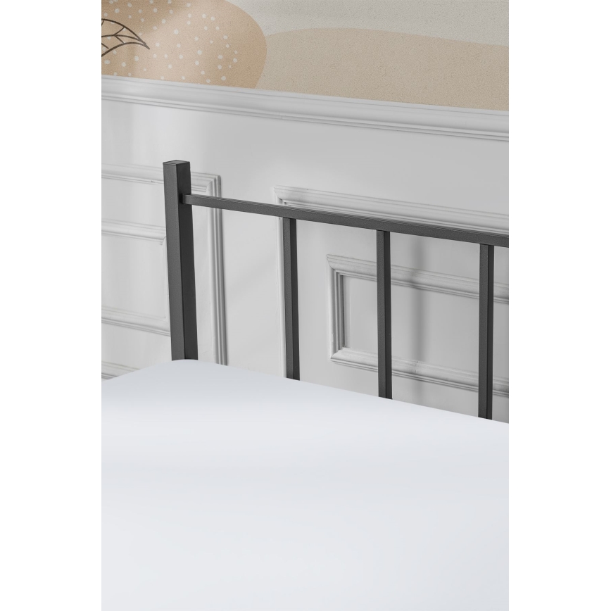 Cama metálica de casal ORMEL 160x200 cm, preta — suporta até 200 kg