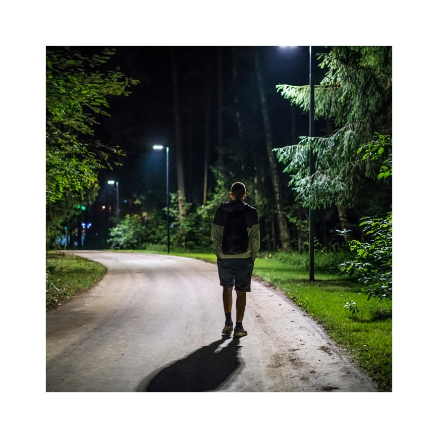 Candeeiro de rua LED solar regulável com sensor de movimento e anoitecer URBI LED/8W/3,2V 6500K IP54 10000 mAh + comando