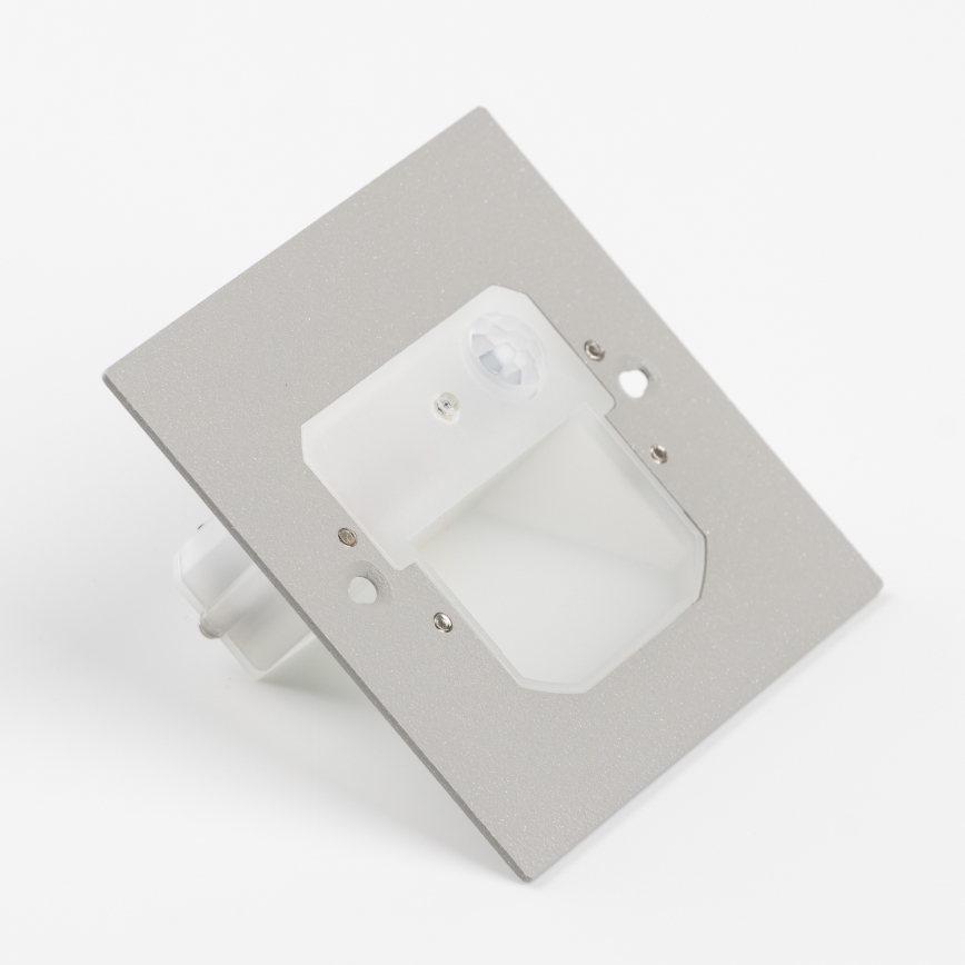 Candeeiro LED para escadas com sensor de movimento e de crepúsculo LED/1,5W/230V 3000/4000/6500K preto