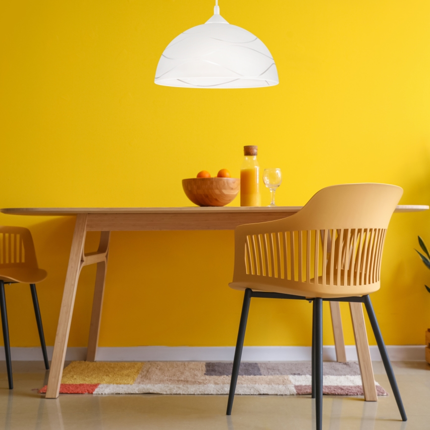 Candelabro num fio 1xE27/60W/230V