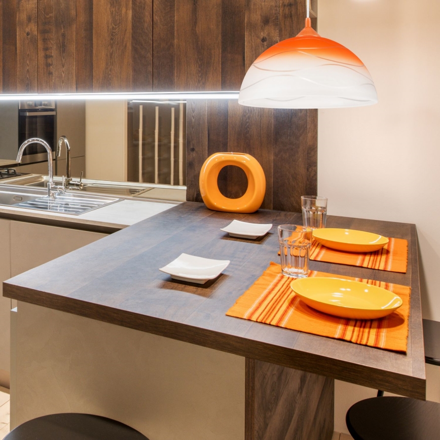 Candelabro num fio 1xE27/60W/230V