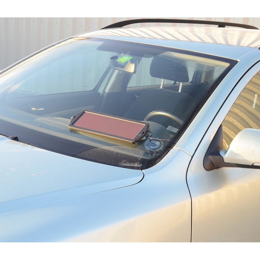 Carregador solar para baterias de automóveis 1,8W/12V