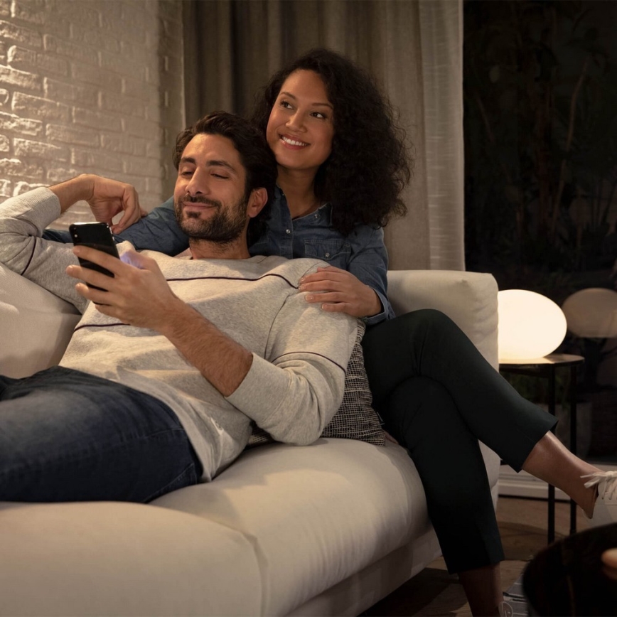 CONJUNTO 2x Lâmpada LED com regulação Philips Hue WHITE E27/9W/230V 2700K