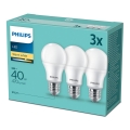 CONJUNTO 3x Lâmpada LED Philips E27/6W/230V 2700K